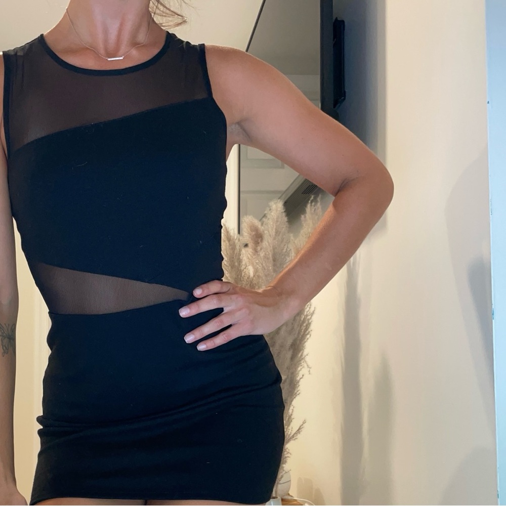 LBD🖤 - Picture 2 of 6
